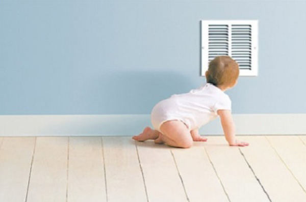 indoor air quality baby crawling